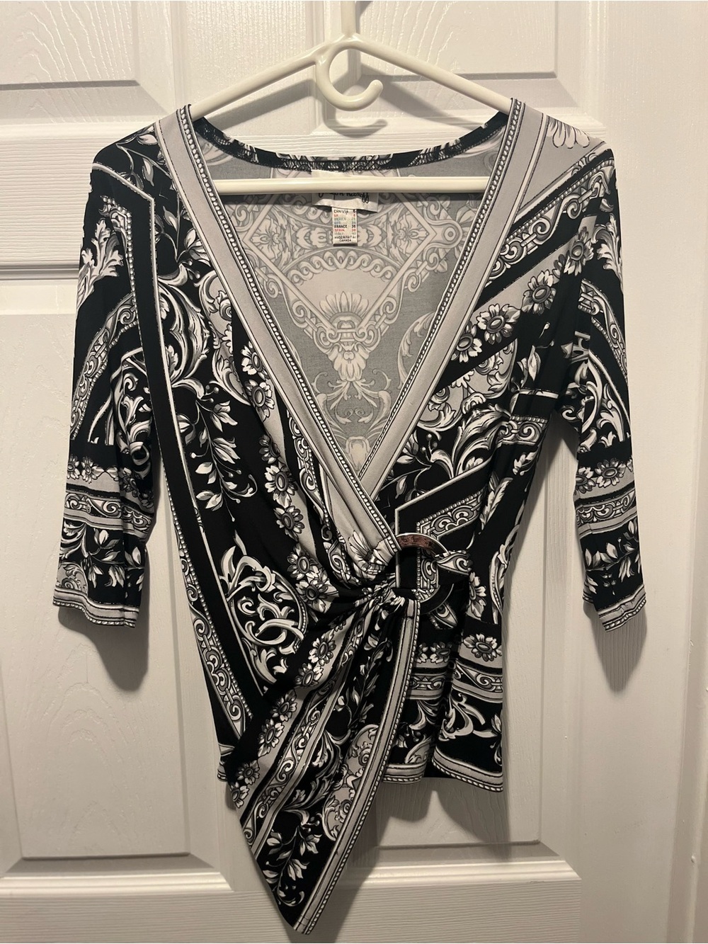 Joseph Ribkoff Top Blouse Asymmetrical 6 Small V-Neck 3/4 Sleeve black white - Picture 5 of 6